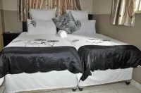 Dejazzy Guest House Hotels in Yeoville