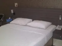 Hotel Permata Purwakarta Hotel dekat HIdden Valley Hills