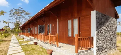 The Gade Village Balkondes Ngargogondo Hotels in Samigaluh