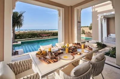 Club Privé by Rixos Saadiyat Hotel dekat Abu Dhabi Corniche and Breakwater