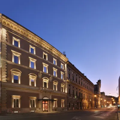 هوتل لورولوجيو روما Hotels near تورى أرجنتينا