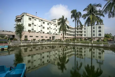 Hotel Naz Garden
