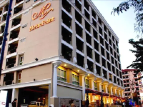 Metro Point Bangkok Hotels near The Mall Lifestore Bangkapi