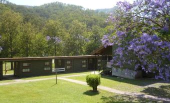 Christmas Creek Café & Cabins