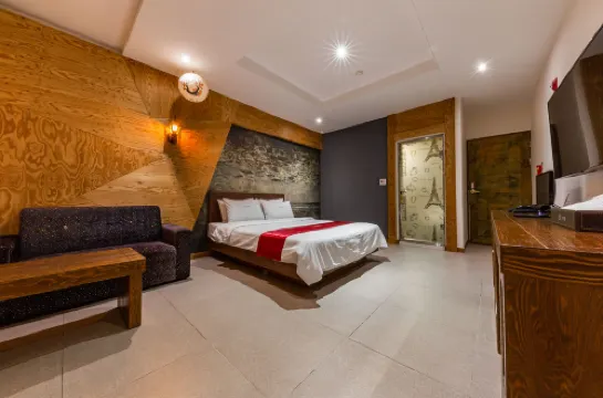 高山Y自助入住汽車旅館