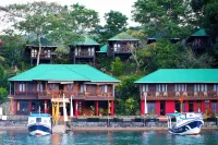 Bastianos Lembeh Dive Resort