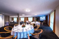 Astra Vevey Hotel & Restaurant Hotel di Corseaux