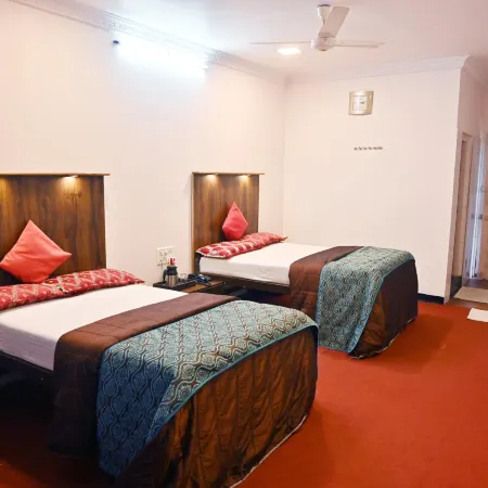 Hotel Sai Lodge