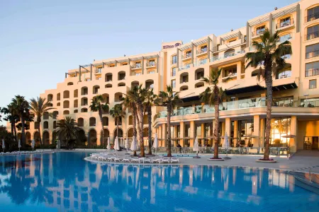 Hilton Malta Отели в г. Сент-Джулианс