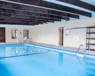 Quality Inn - Swimmingpools