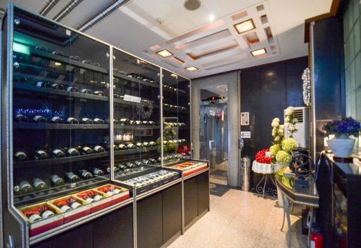 앰배서더 호텔 전경