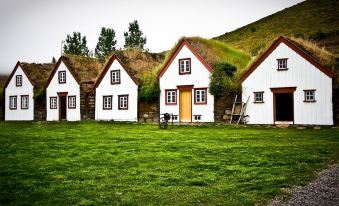 Vellir Grenivík Home with a View - Housity