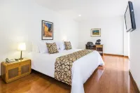 Travelers Fontana Plaza โรงแรมใน