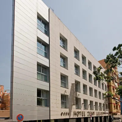 Zenit Lleida Hotels near Lleida Pirineus Railway Station