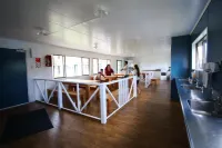 Waikanae Beach Top 10 Holiday Park Отели в г. Гисборн