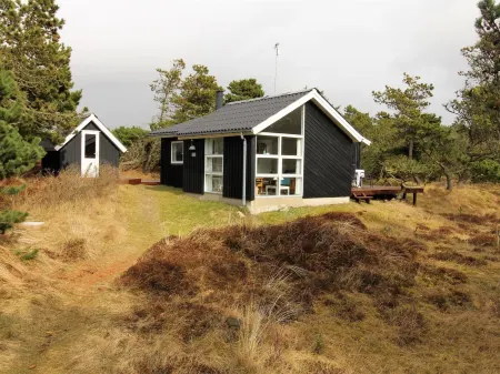 "Glady" - 500m from the Sea