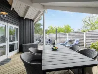 "Hithin" - 800m from the Sea