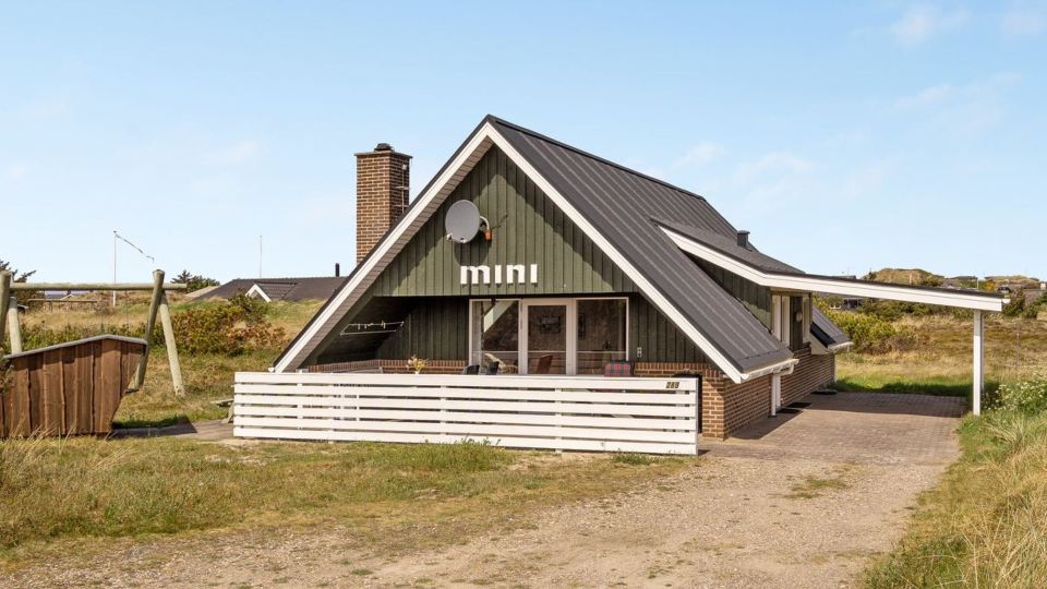"Alleta" - 600m from the Sea