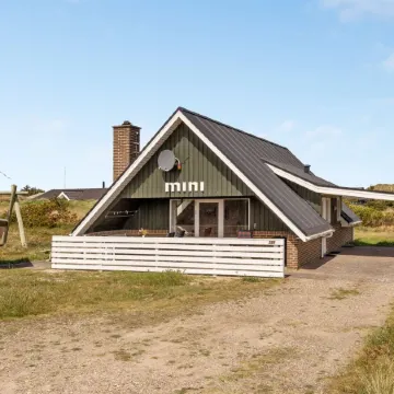 "Alleta" - 600m from the Sea