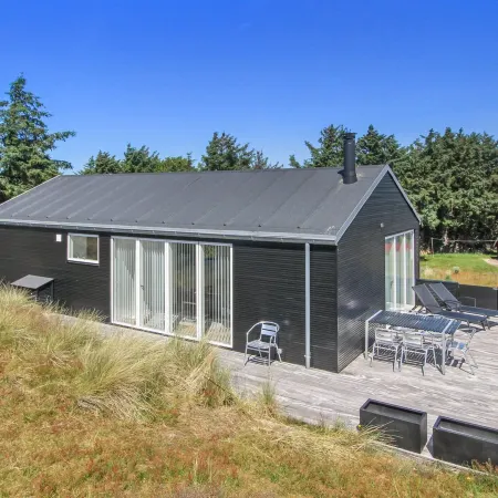 "Manni" - 800m from the Sea