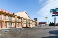 Quality Inn & Suites - Cho phép mang theo thú cưng