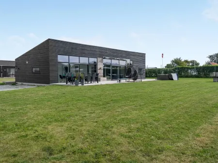 "Nimrod" - 300m from the Sea Отели в г. Одер