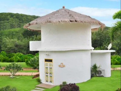 The Buda Resort Muaklek Hotels near Wat SAP Sanun