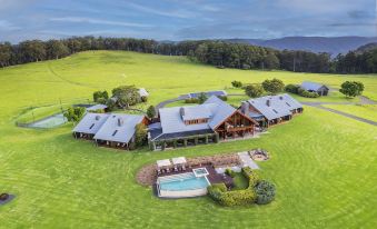 Spicers Peak Lodge