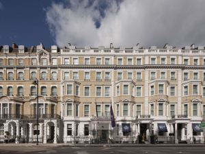 DoubleTree by Hilton London Kensington