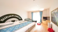 Suzuka Circuit Hotel فنادق في كامياما