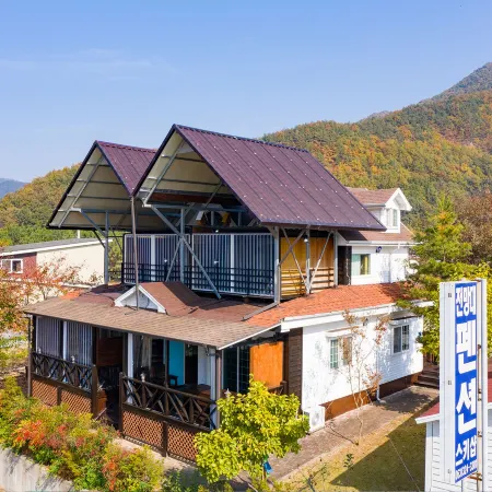 Moojoo Jeonmangdae Pension