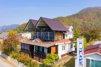 Moojoo Jeonmangdae Pension Hotels in Muju-gun