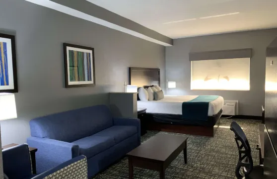 奧利夫布蘭奇貝斯特韋斯特優質套房酒店