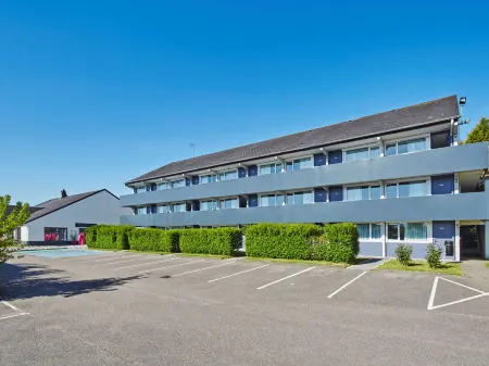 Kyriad Lisieux Отели в г. Ла-Крупт