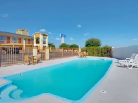 Baymont by Wyndham Terrell Hoteles en Terrell