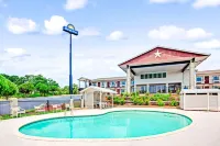 Days Inn by Wyndham Boerne