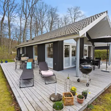 "Gunholm" - 150m from the Sea