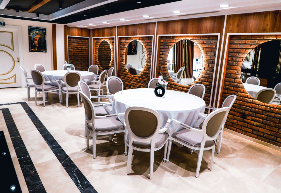 United Hotel International,Yaounde 2023 | Trip.com
