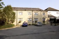 Premier Inn Stroud Hotels in Rodborough