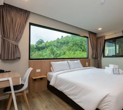 ห้องซูพีเรียร์ เตียงใหญ่ 1 เตียง