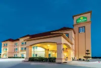 La Quinta Inn & Suites by Wyndham Bridgeport