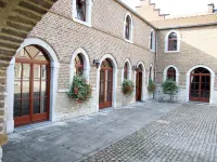 Hôtel - Ferme du Château d'Ahin Hotels in Tihange