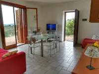 Holiday House for 6 Persons, with Swimming Pool - Villas