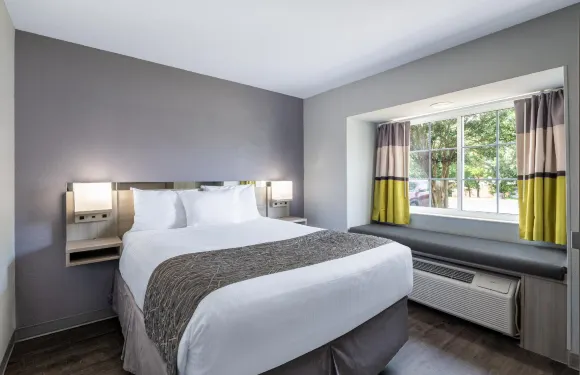 鄧肯-斯帕坦堡麥客達套房酒店