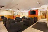 Travelodge by Wyndham Edgemont - 2-Star