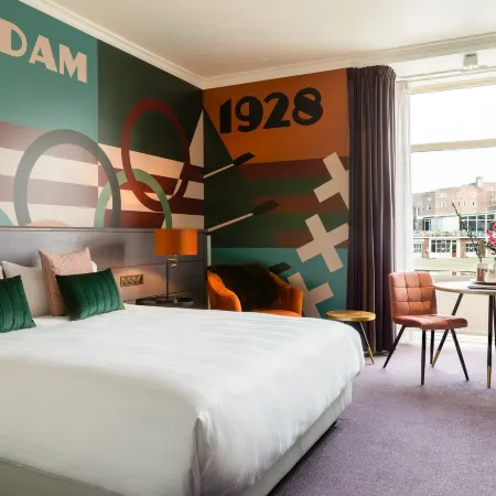 Apollo Hotel Amsterdam, a Tribute Portfolio Hotel Отели рядом с достопримечательностью «Зяудерамстел»
