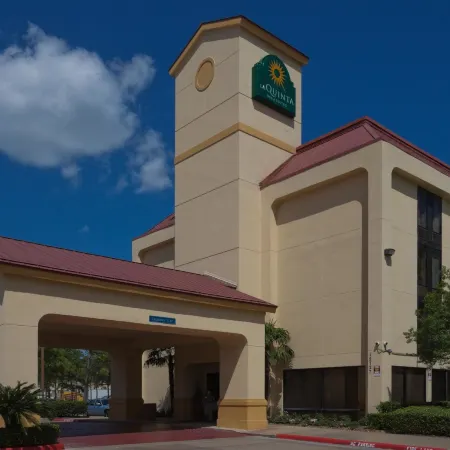 La Quinta Inn & Suites by Wyndham Houston Stafford Sugarland
