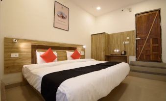 Etranger Resorts - Housity