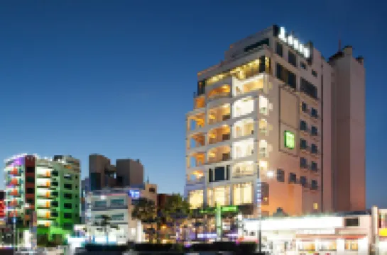 Song Jung Hotel Hotels near Songjeong Beach