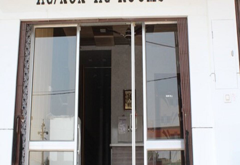 Srk Hotel - Housity